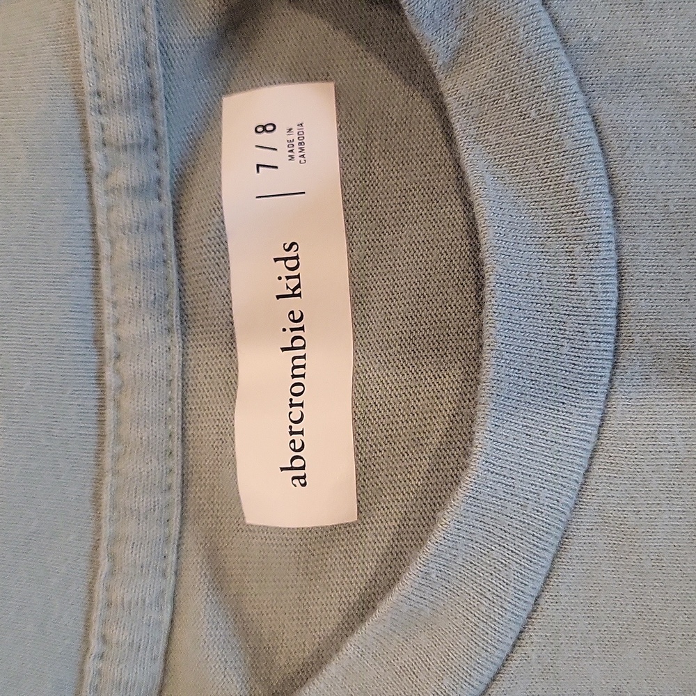 Abercrombie Kids Green Long Sleeve Tee Size 7/8 - Picture 2 of 5